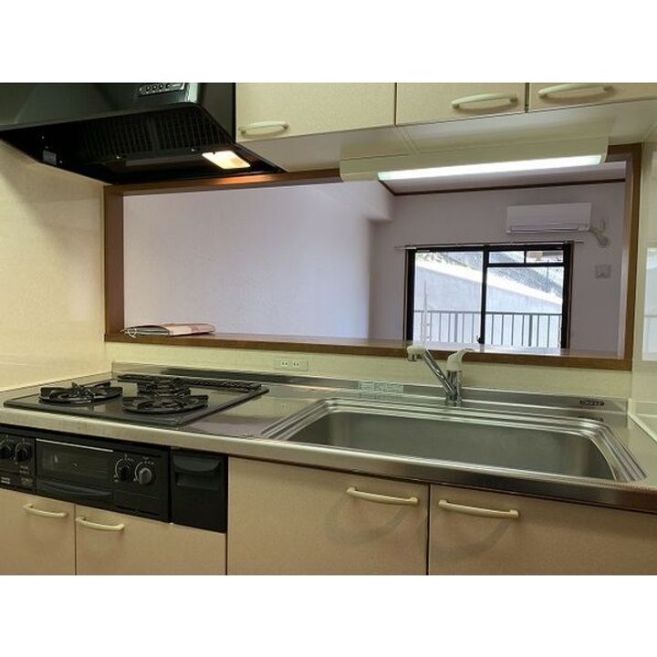 THE FIRST東山公園102のキッチン