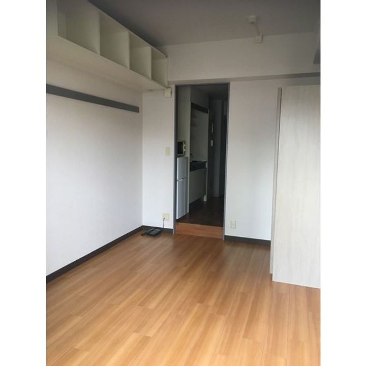 フロンティアハイツ405の居間