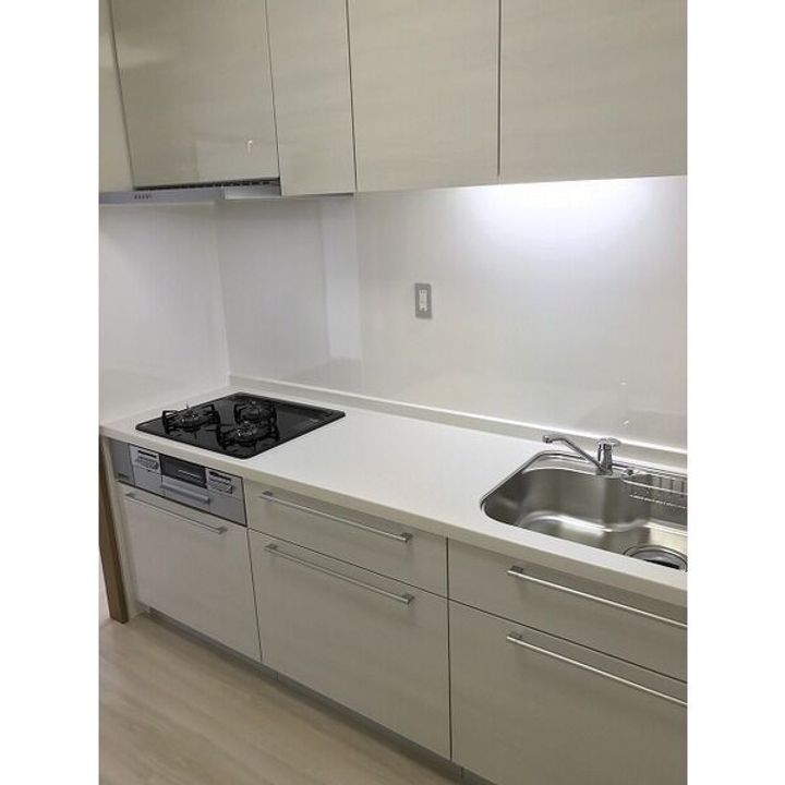 アーバンドエル八事石坂のキッチン