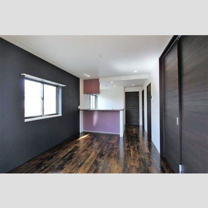 レジデンス八竜の居間