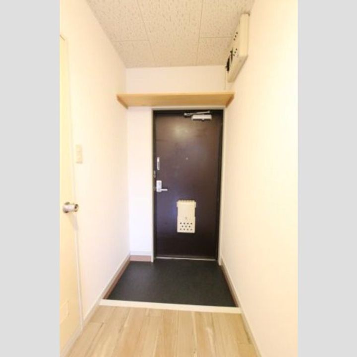 グランフォーラム00301の玄関