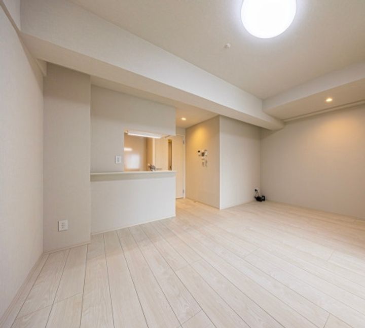 ロイジェント日吉Ⅱの居間