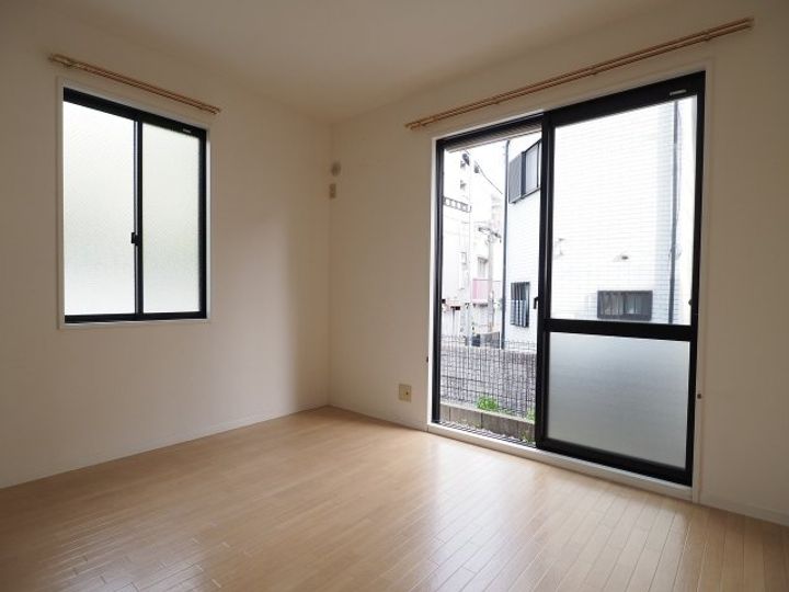 モンシャトーK熊内の居間