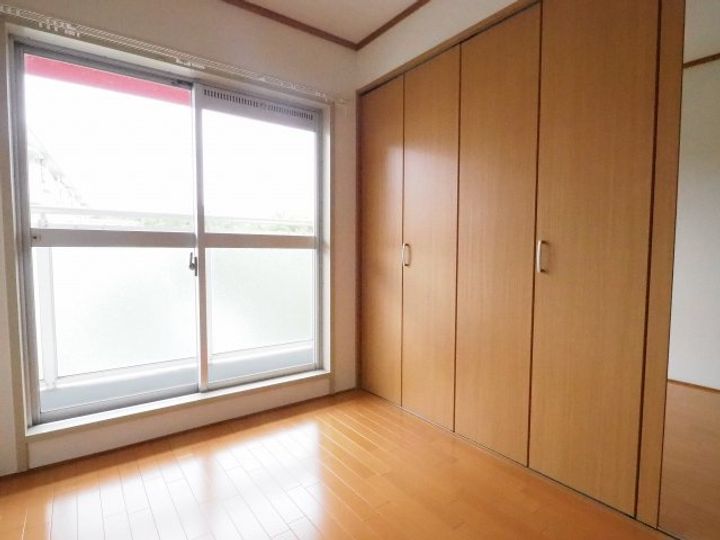 横尾5団地41号棟503の寝室