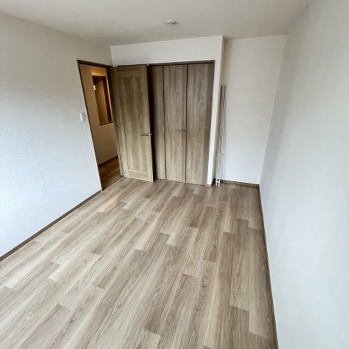 サンフラットおがたⅠ棟の居間