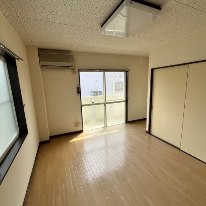 メゾン谷沢Ⅰ206の居間