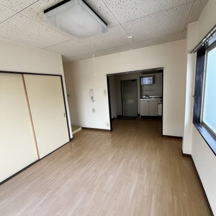 メゾン谷沢Ⅰ206の居間