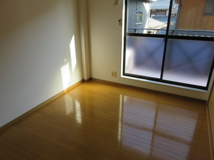 こすもハイツ3の居間