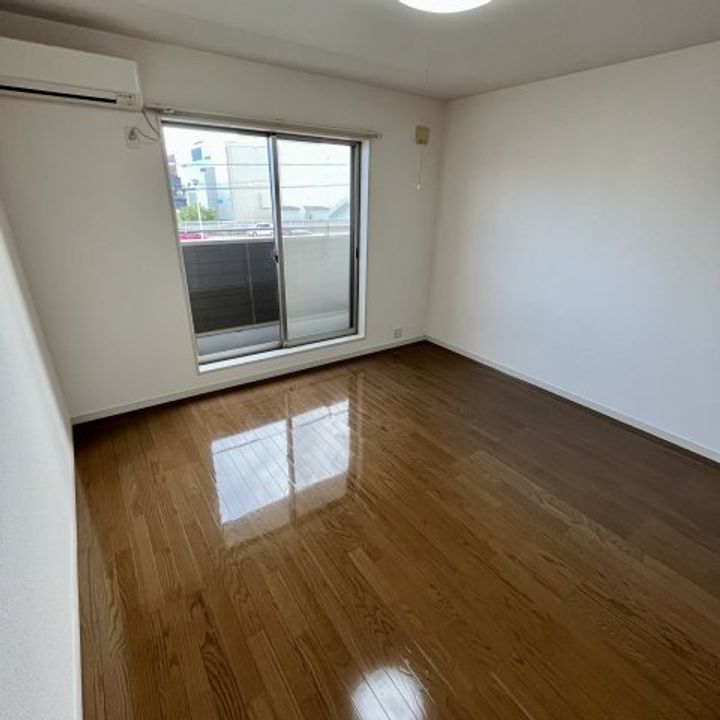 CASA KUMODEの居間