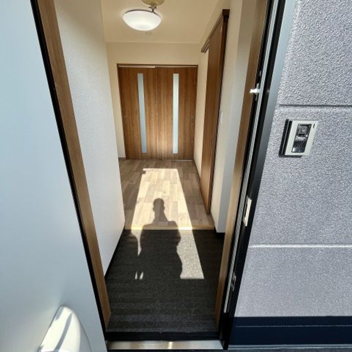 ウエストヴィレッジ11の玄関