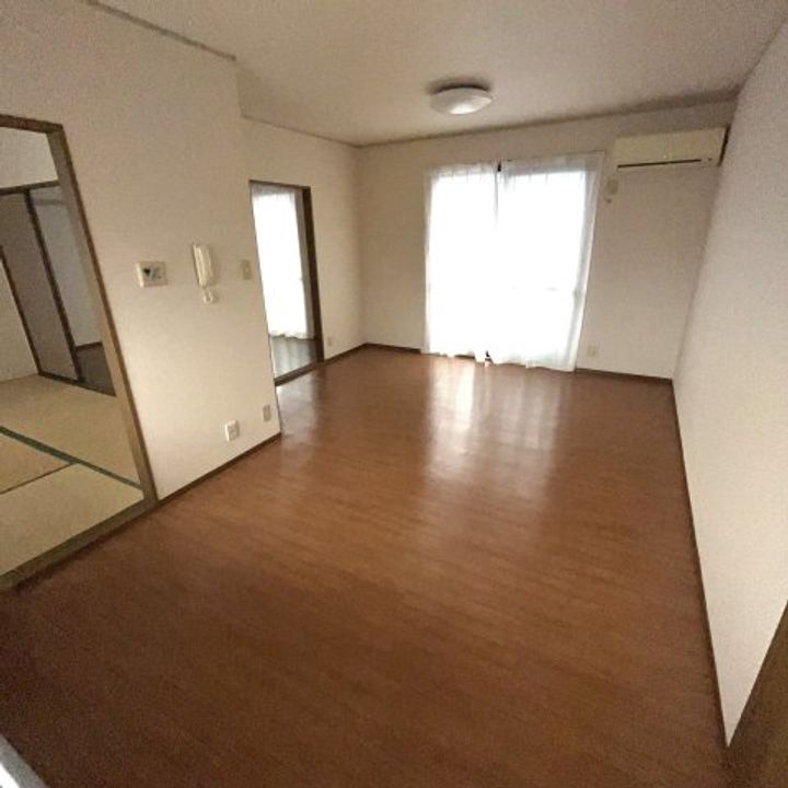 エスペランサ105の居間