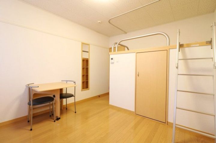 レオネクスト伊吹Ⅱ105の居間