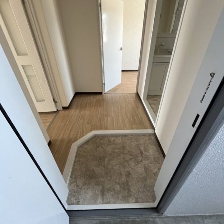 アクシスKAWASEの玄関