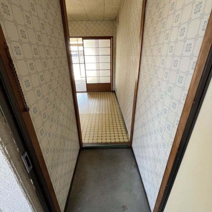 馬場アパート203の玄関