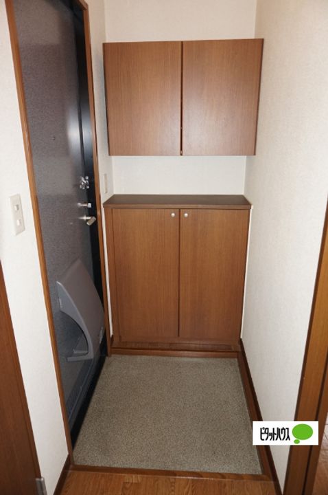 ブルーミーB102の玄関