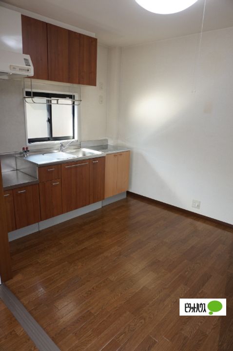 ブルーミーB102の居間