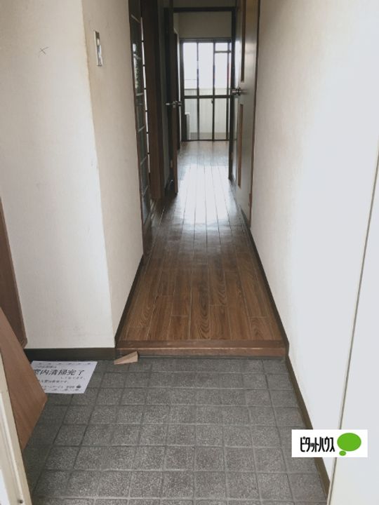 市兵衛第一ビルの玄関