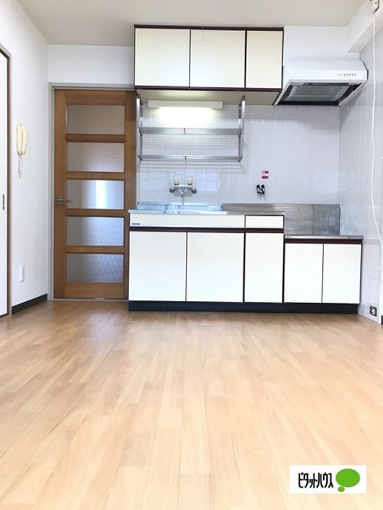 シャルムタカ21203の居間