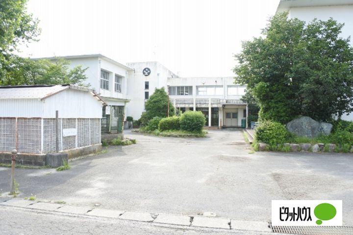 土山ヴィラ201の周辺