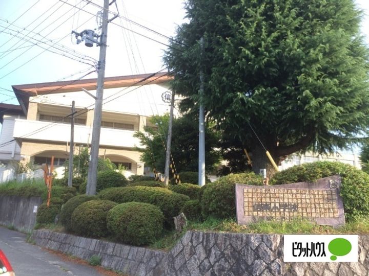 Grandeur Chateauの周辺