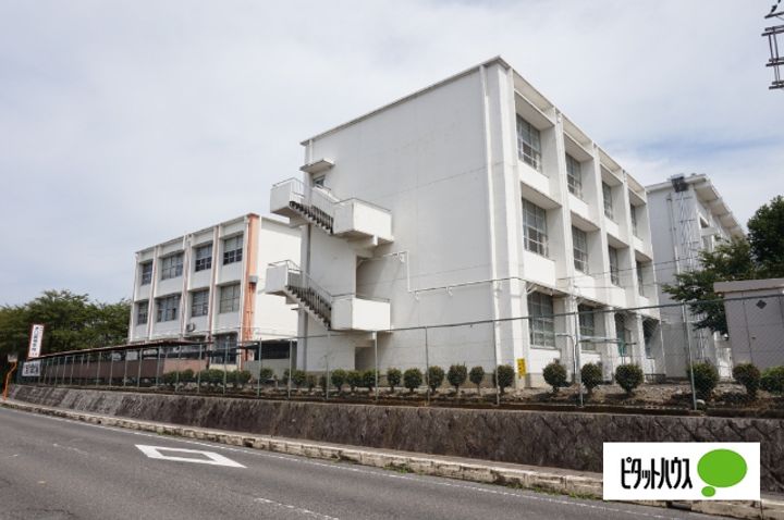 ソラーナの周辺