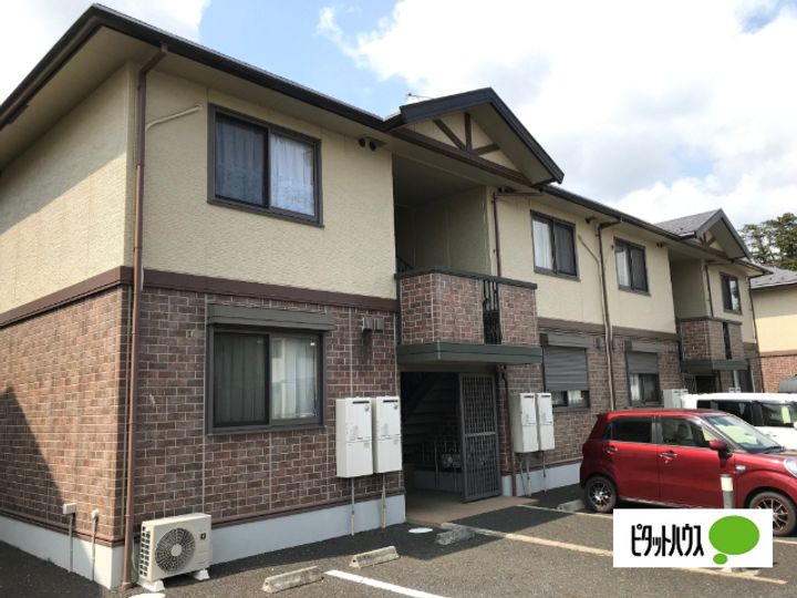 クラージュ B棟の外観