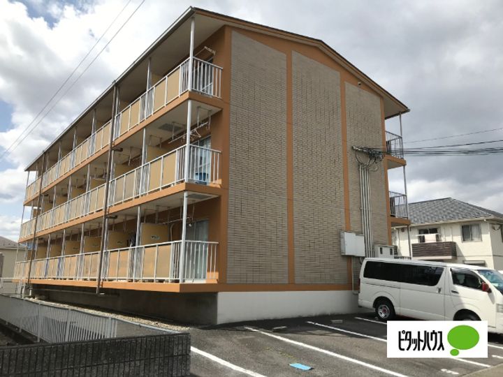 メイプル東名坂弐番館202の外観