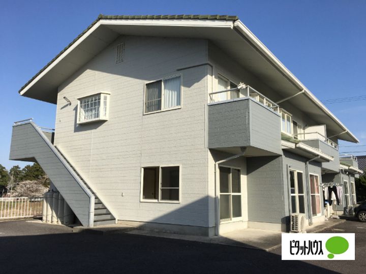 滋賀県甲賀市甲南町新治の賃貸アパートの外観