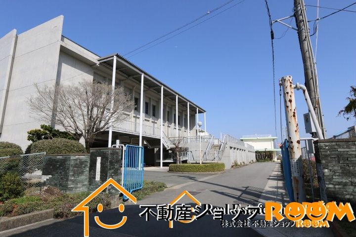 シャトープルミエールB203の周辺