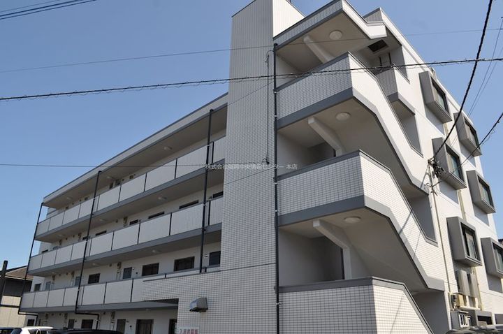 吉志ハイツの外観
