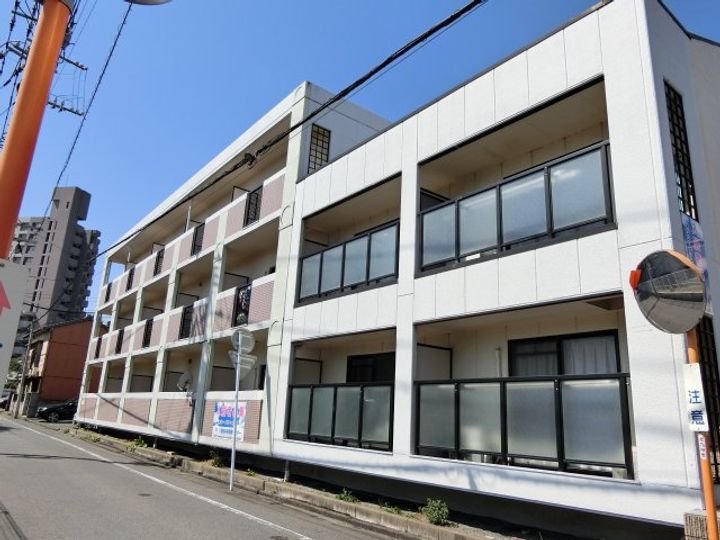 メゾン・プリエールの外観