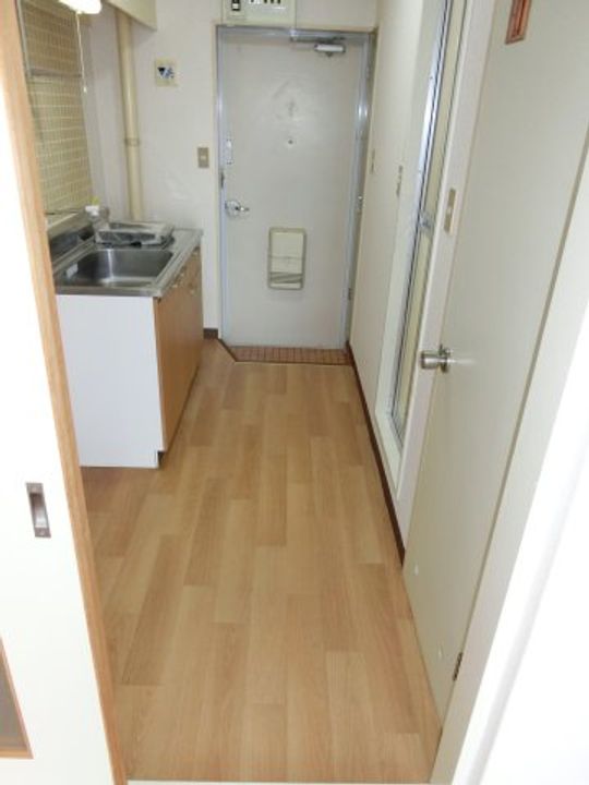 ユースハイツMD305の玄関