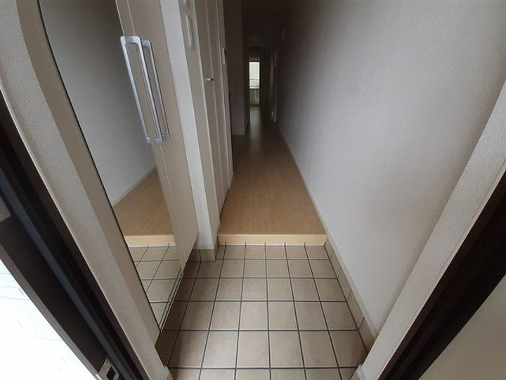 カーサグランデ SNの玄関