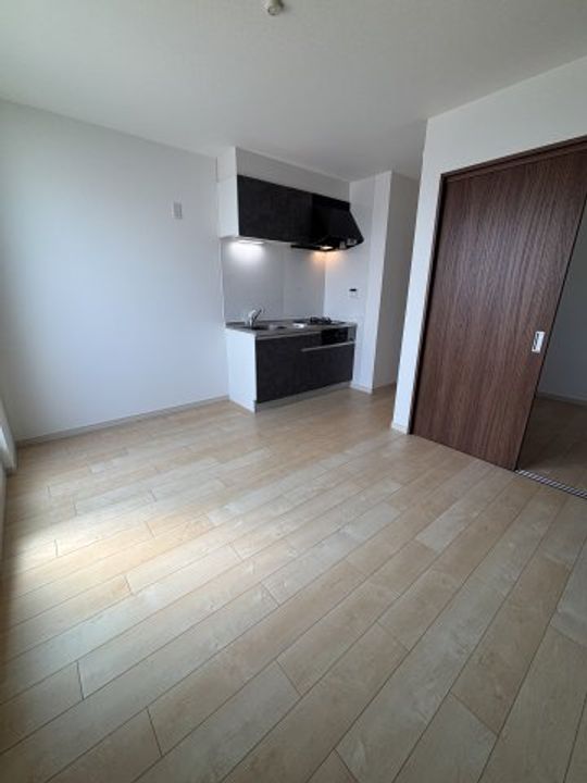 S Apt.門真城垣町の居間