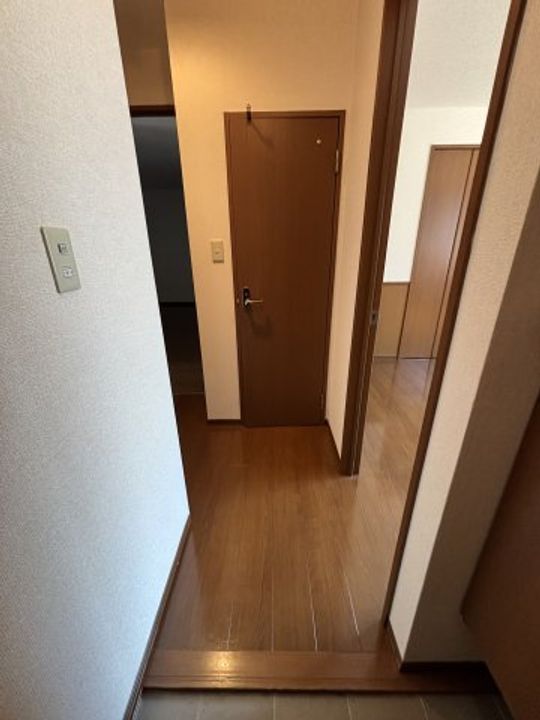 ラカーサ大久保の玄関