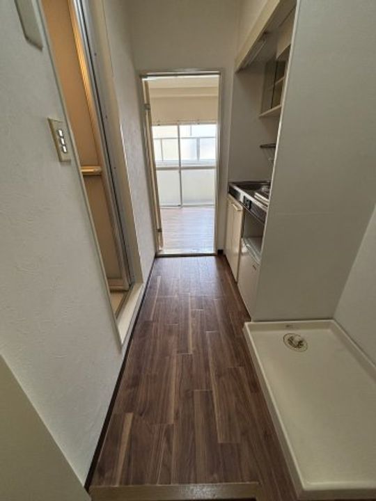 大阪府寝屋川市初町(マンション)の賃貸物件202の玄関