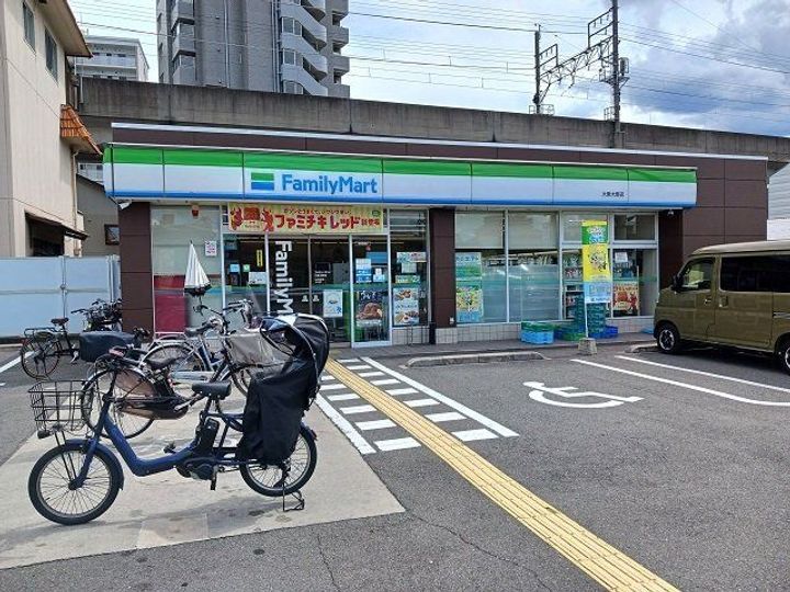 エトワールブリヤンの周辺