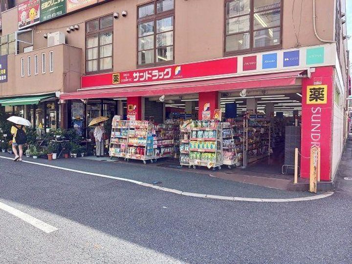 エトワールブリヤンの周辺