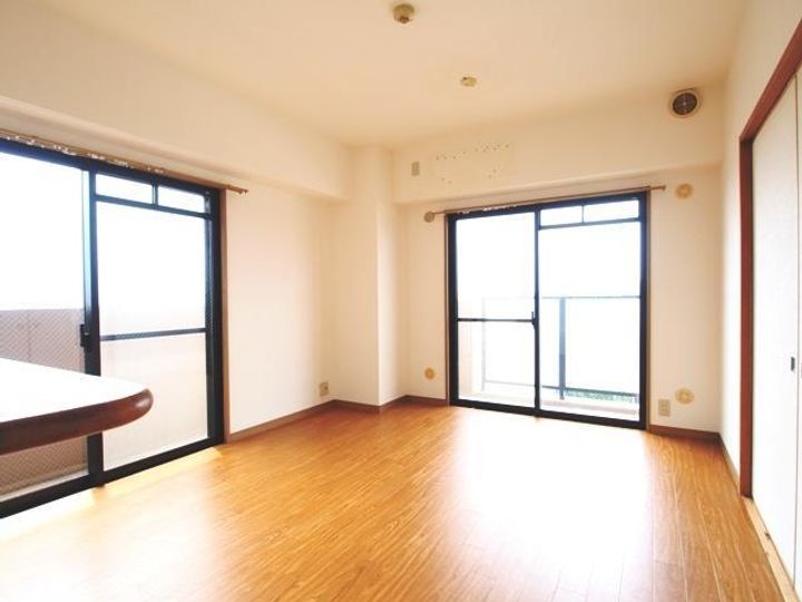 ベルデフラッツ守口SOUTHの居間