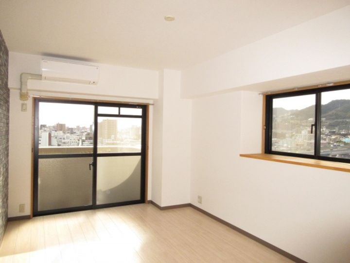 西広島ビレッジ1001の居間