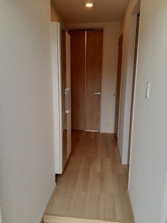 サン メゾンの玄関