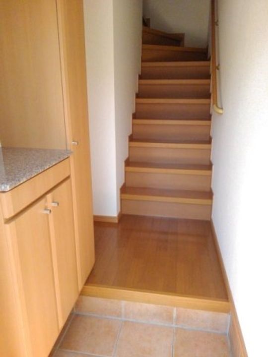 ラフレシール・友Aの玄関