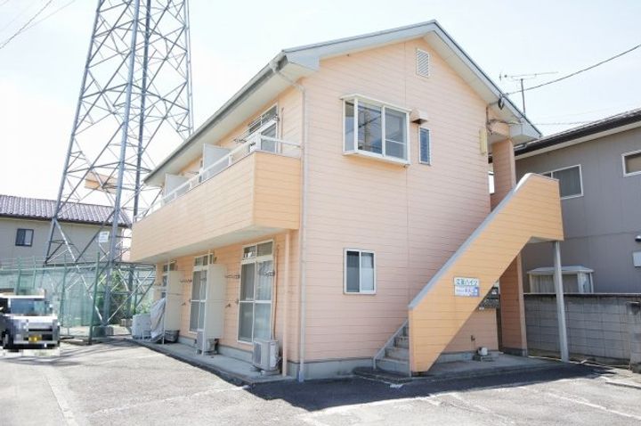 江田ハイツ102の外観