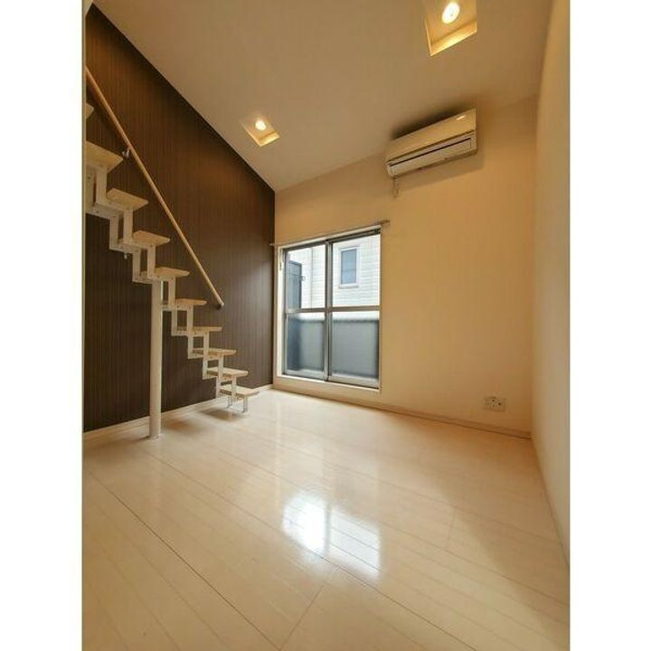 オーフォレストの居間