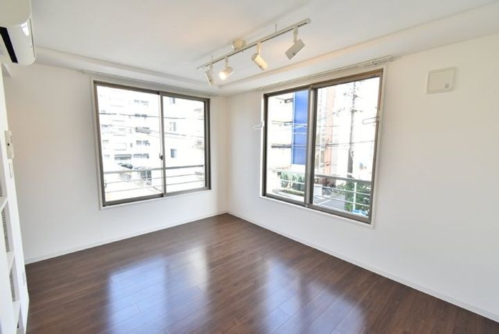 LUORE平安の居間