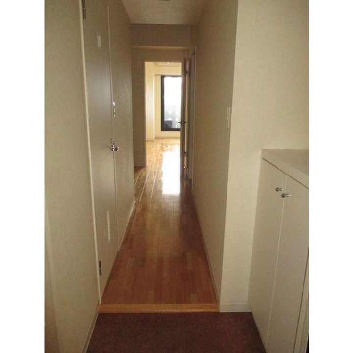 レジディア東桜の玄関