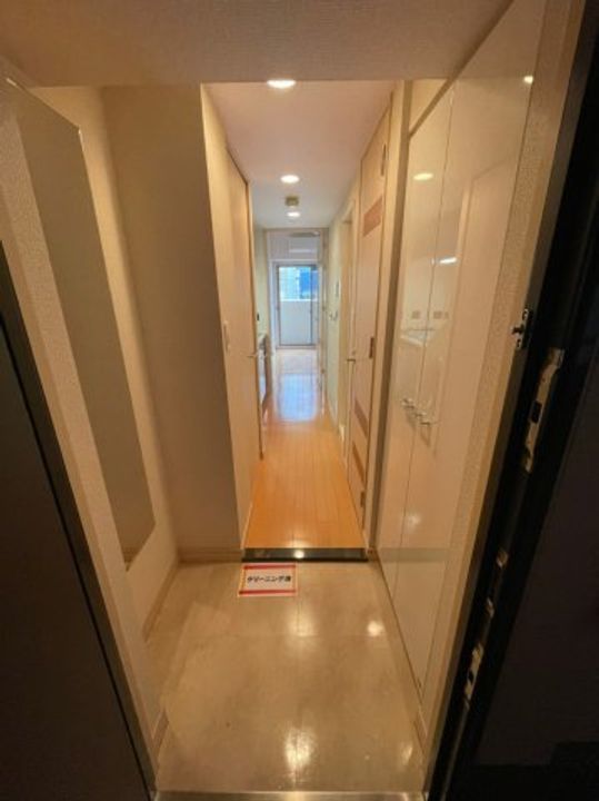 プレサンス泉シティアークの玄関