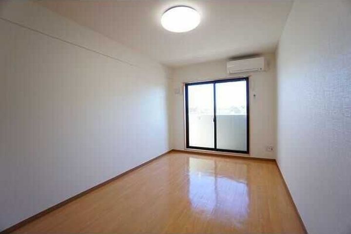 A・City秩父通の内装