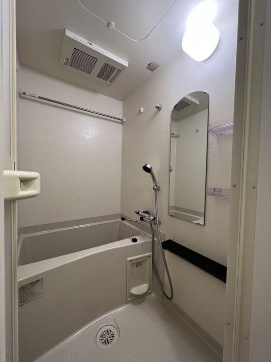 プレサンス伏見アーバンベースの風呂