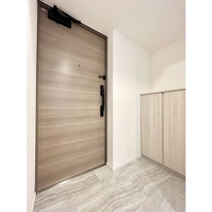 S-RESIDENCE堀田NorthⅡの玄関